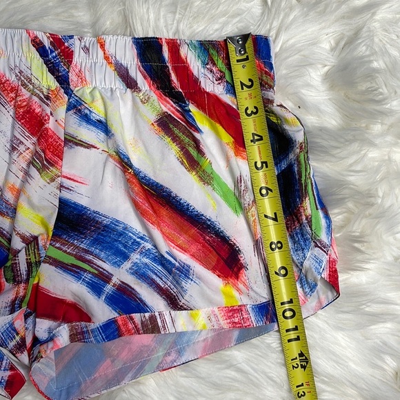 GAP Colorful Running Shorts - Picture 9 of 11